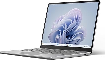 Microsoft Surface Laptop Go 3 (2023) 8 RAM / 256 GB Intel Core i5