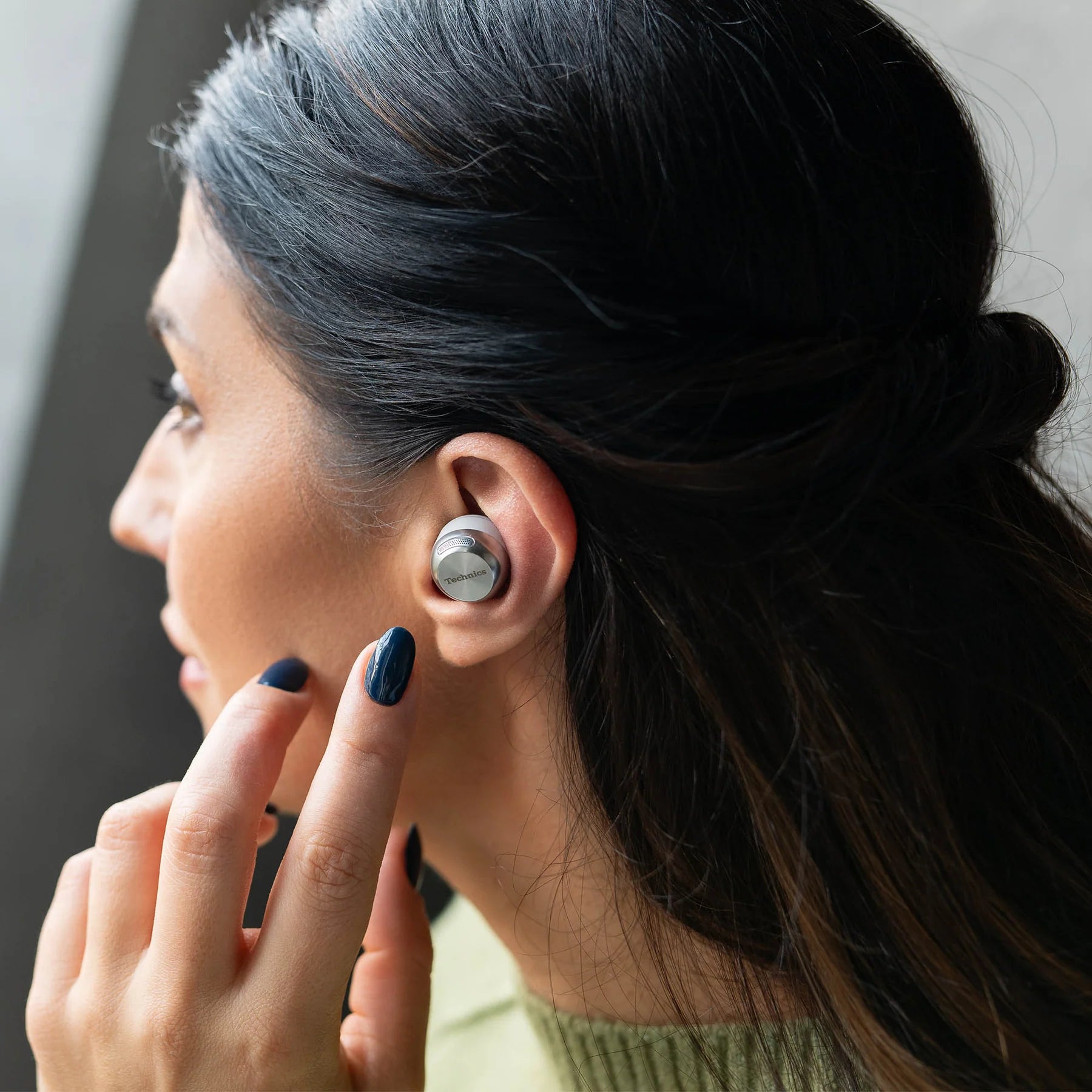 Audífonos Technics EAH-AZ100 Hi-Fi con Cancelación de Ruido y Dolby Atmos