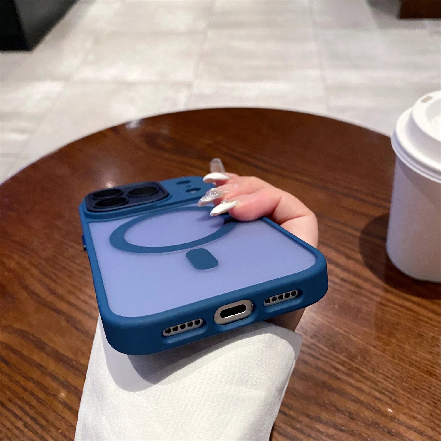 Carcasa Magnética Mate para iPhone 17 | Compatible con Magsafe