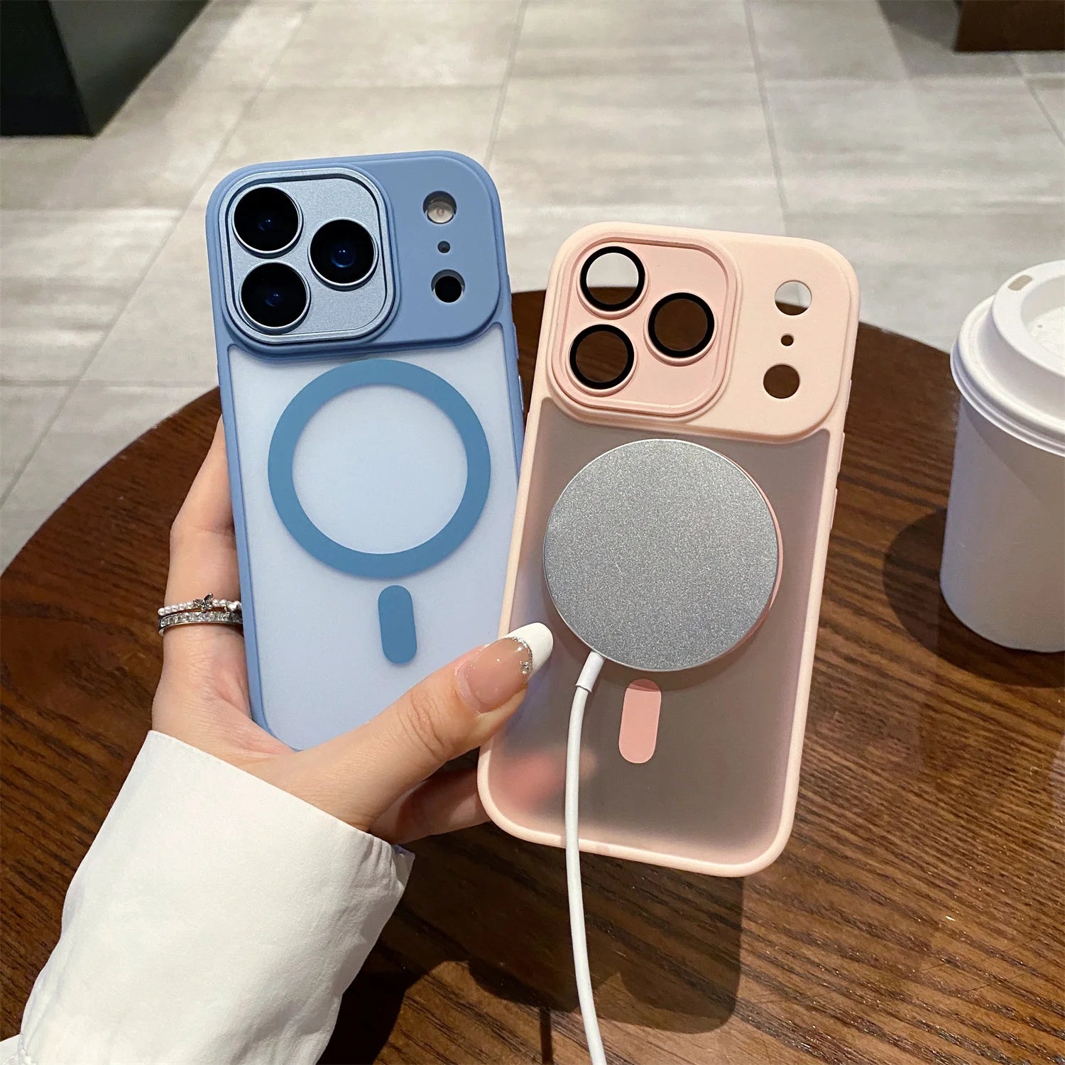 Carcasa Magnética Mate para iPhone 17 | Compatible con Magsafe