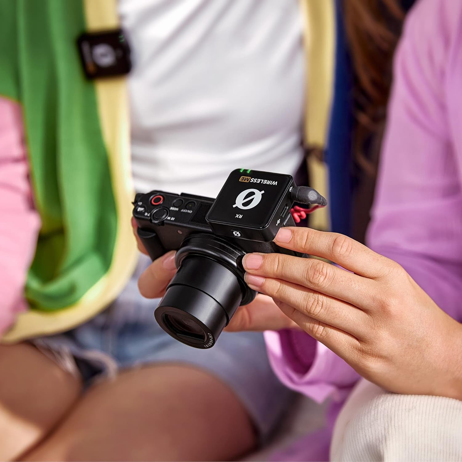 RØDE Wireless ME Ultra-Compact Wireless Microphone System with Built-In Microphones, Gainassist Technology and 100M Range for Filmmaking, Interviews and Content Creation, Wireless ME