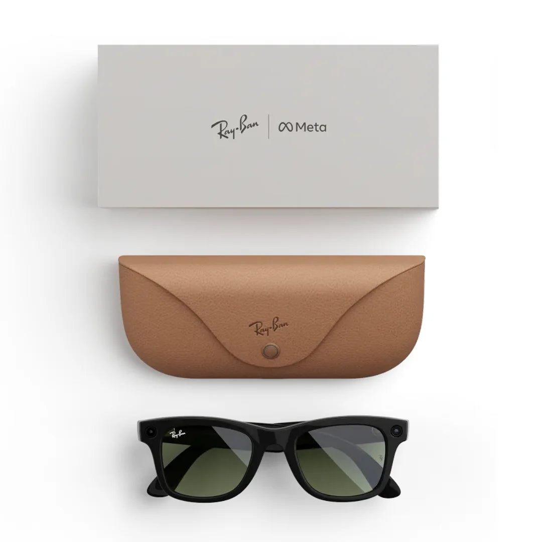 Contenido de la caja de las Ray-Ban Meta Wayfarer: gafas negras con lentes degradadas, su estuche de carga color piel y la caja con los logotipos Meta y Ray-Ban.